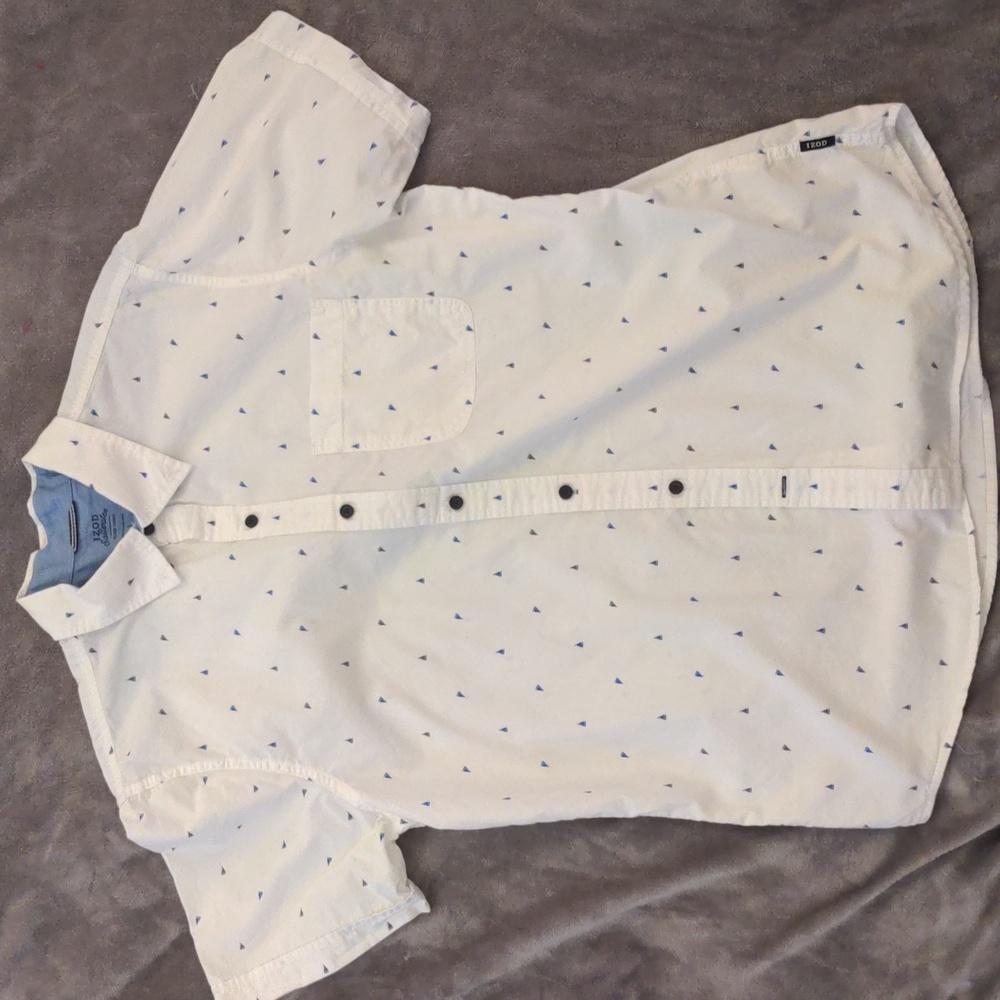 Izod Sailboat Short Sleeve Button-Down Shirt